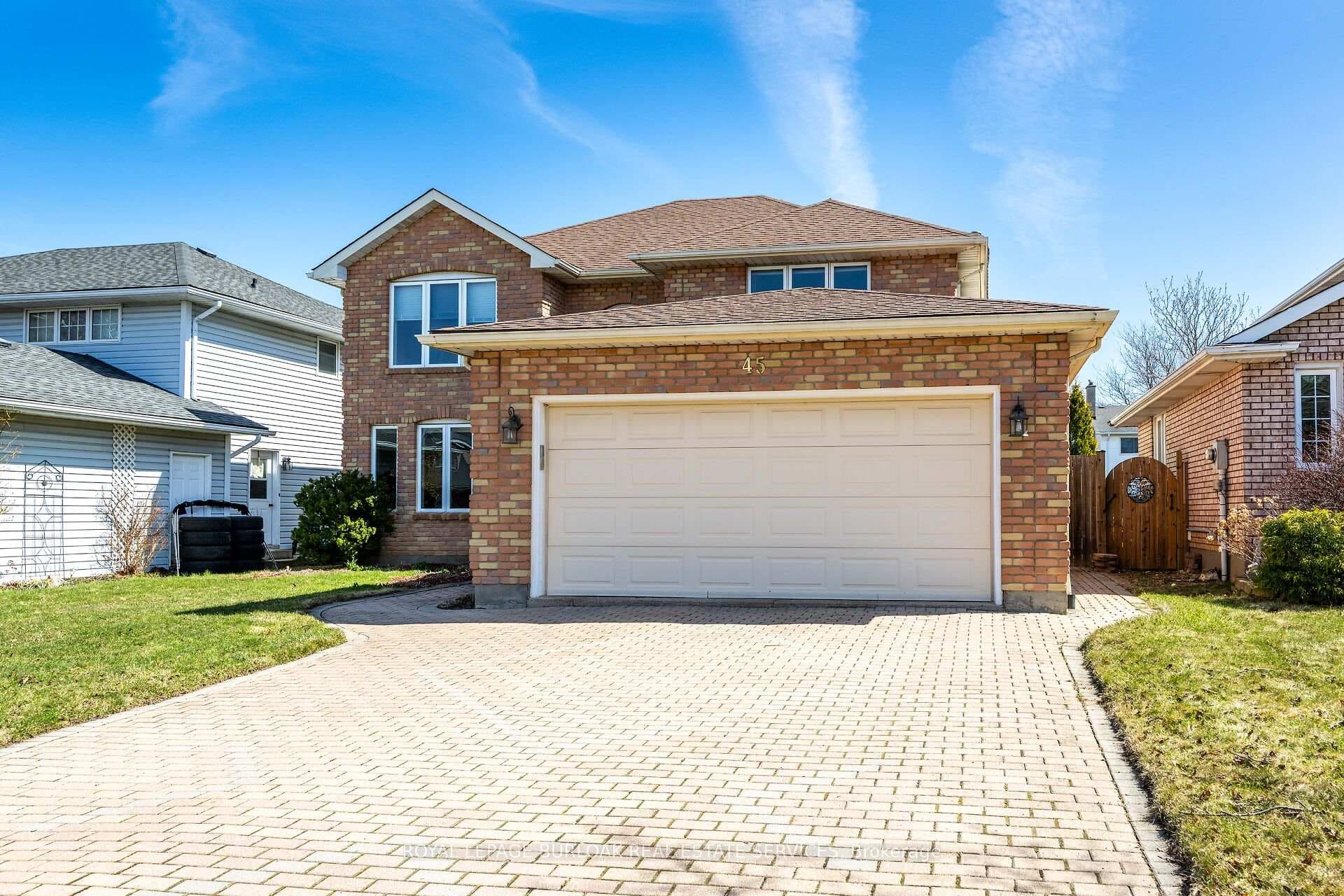 45 Stoney Brook Crescent photo 2