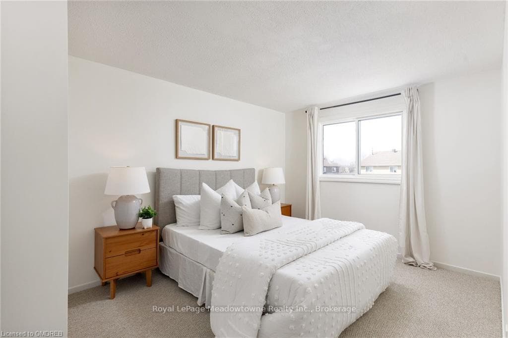 601 LAURIER Avenue photo 18