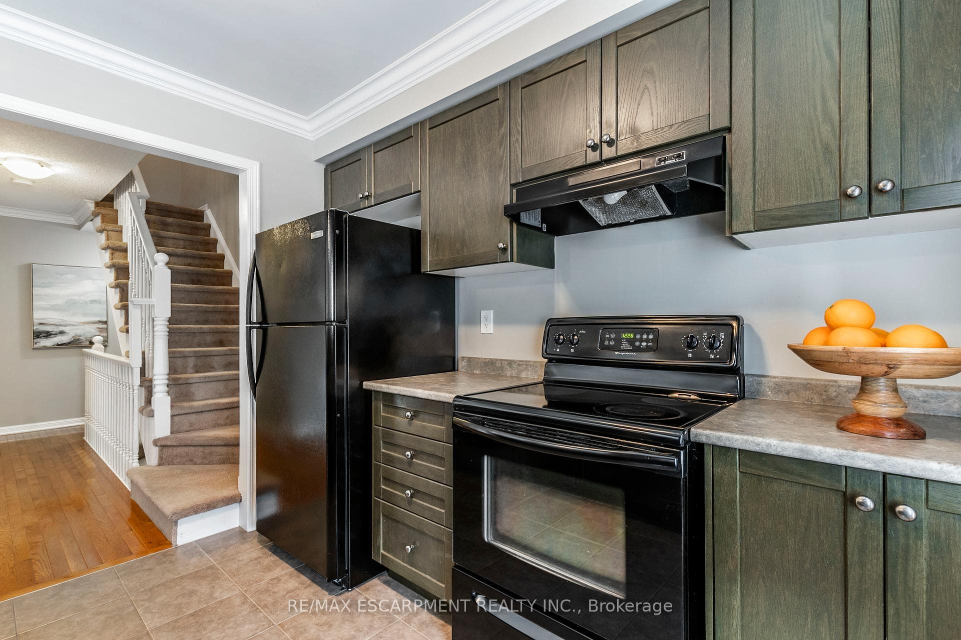 280 Wetenhall Landing photo 9