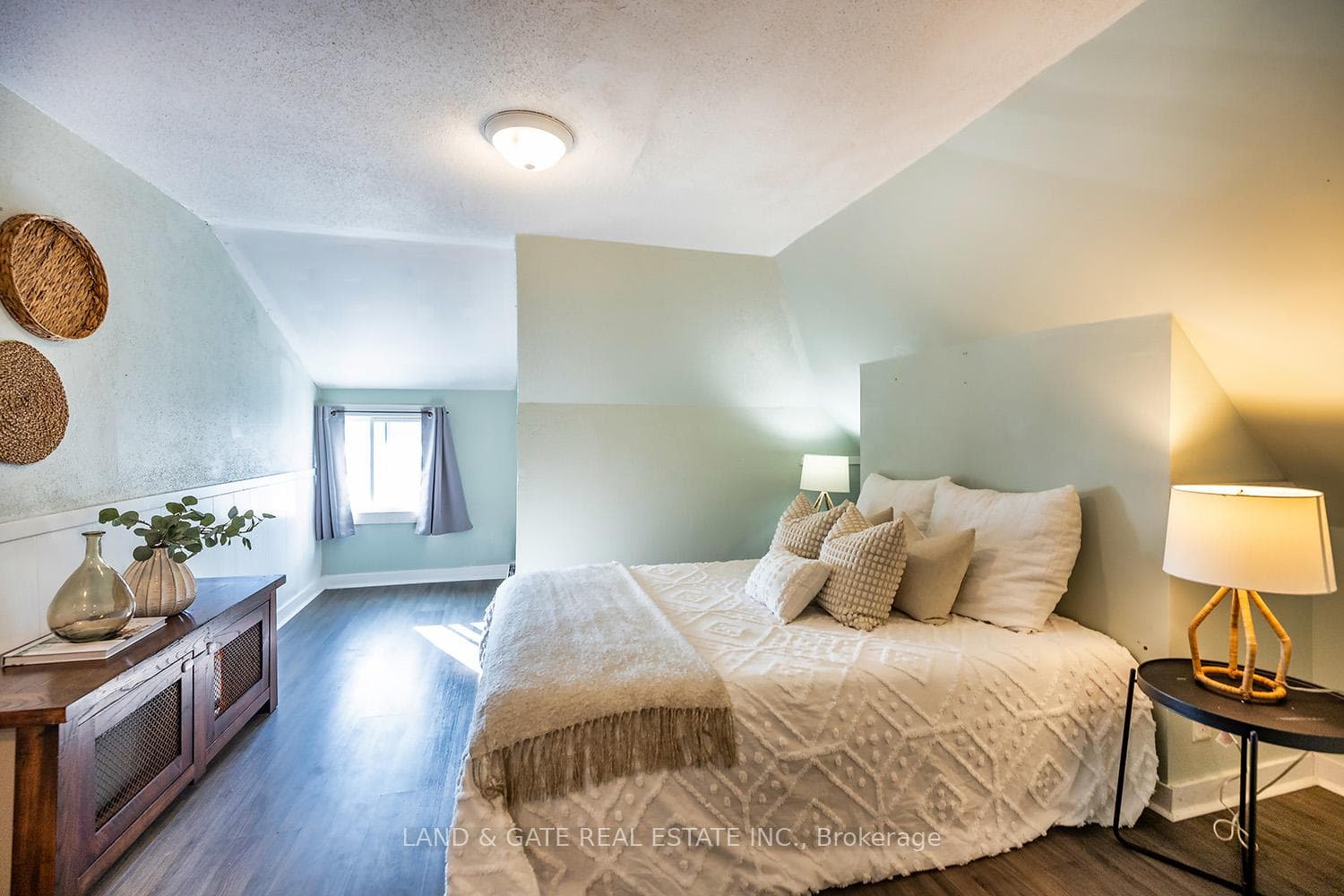 269 Jarvis Street photo 20
