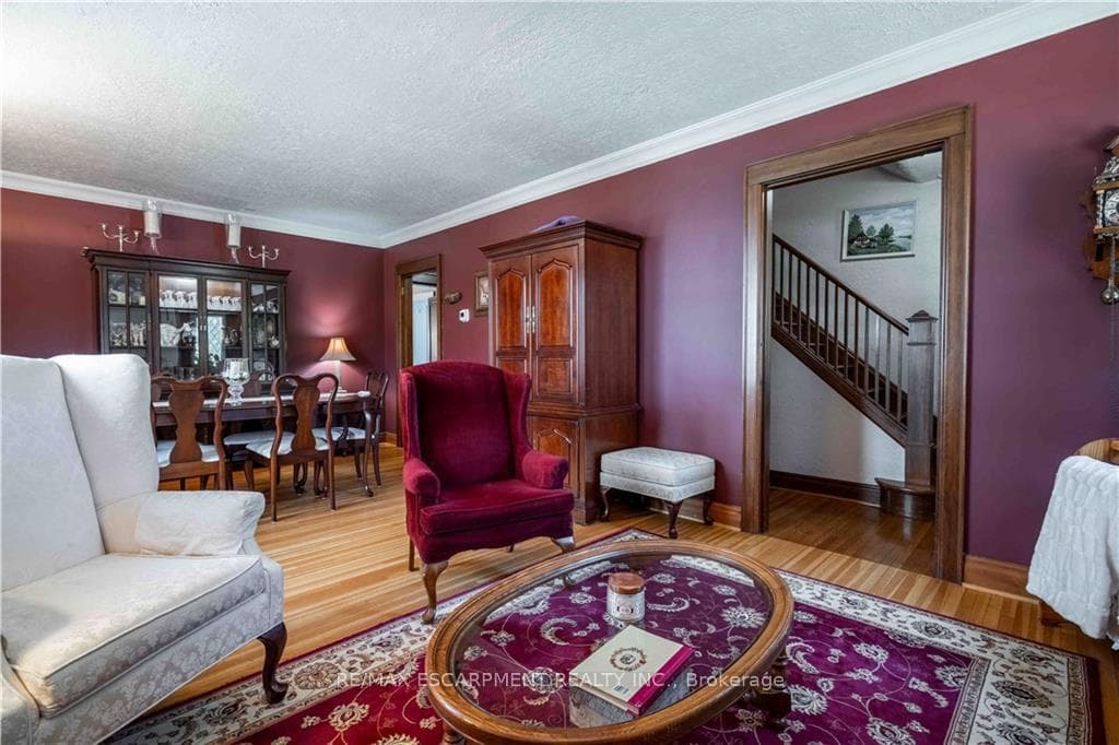 4277 William Street photo 18