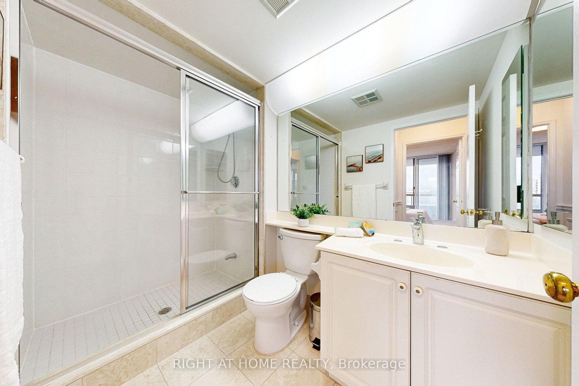 168 Bonis Avenue Unit 301 photo 39