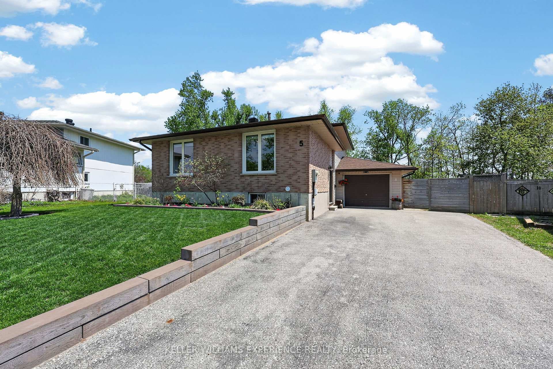 5 Atwood Court photo 34
