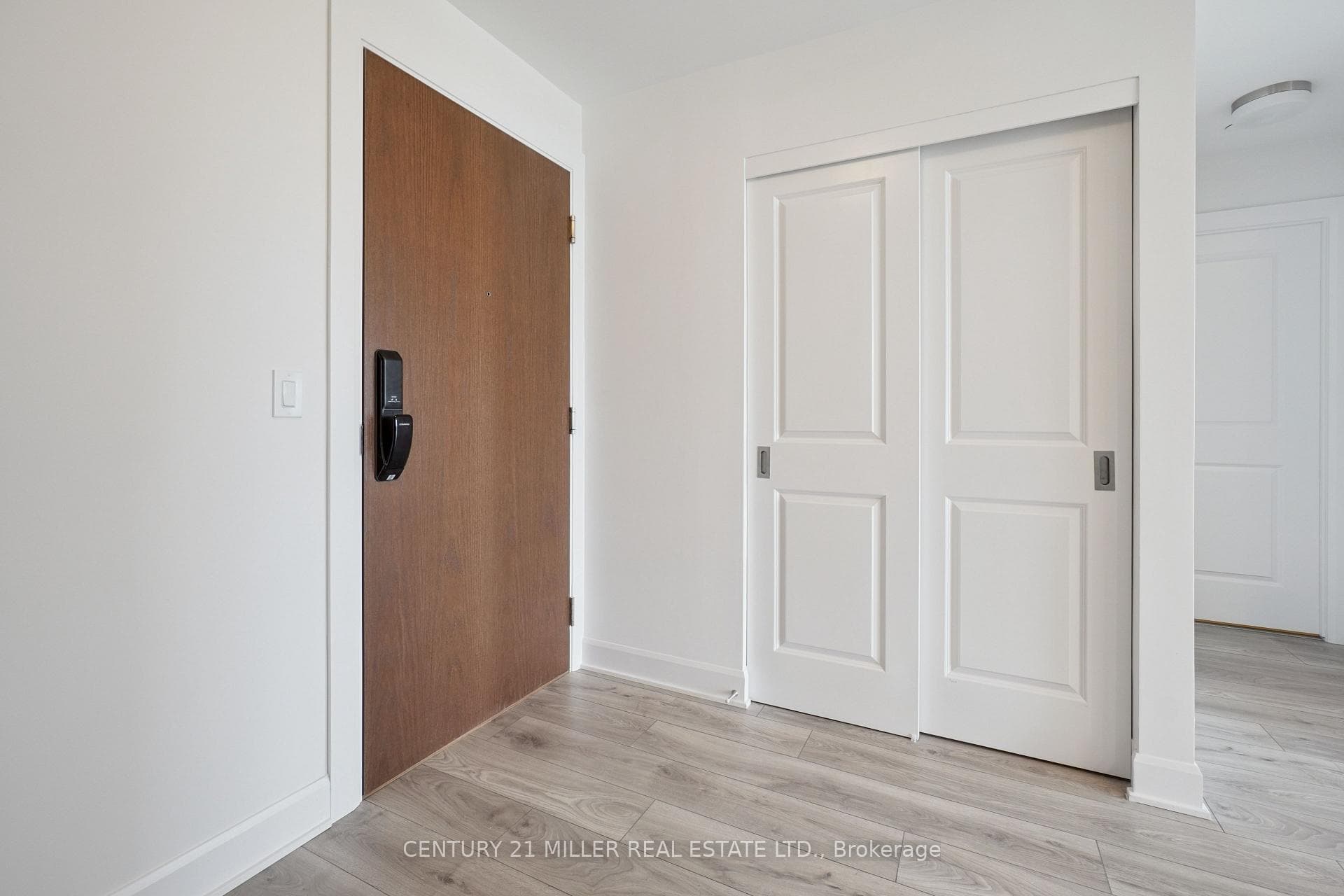 3240 William Coltson Avenue Unit 615 photo 8