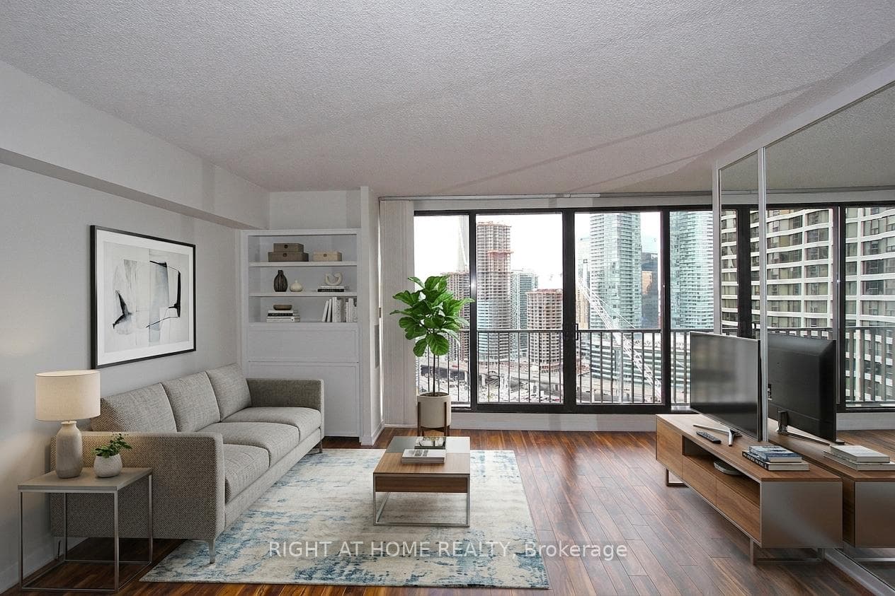 33 Harbour Square Unit 2815 photo 6