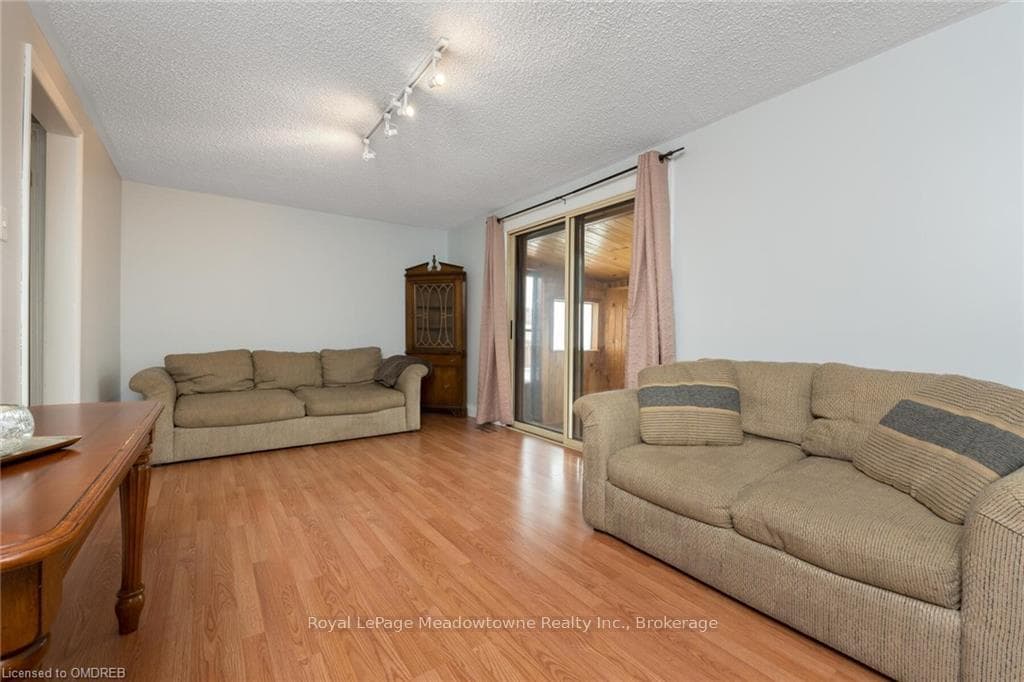 100 COBBLE HILL Road photo 11