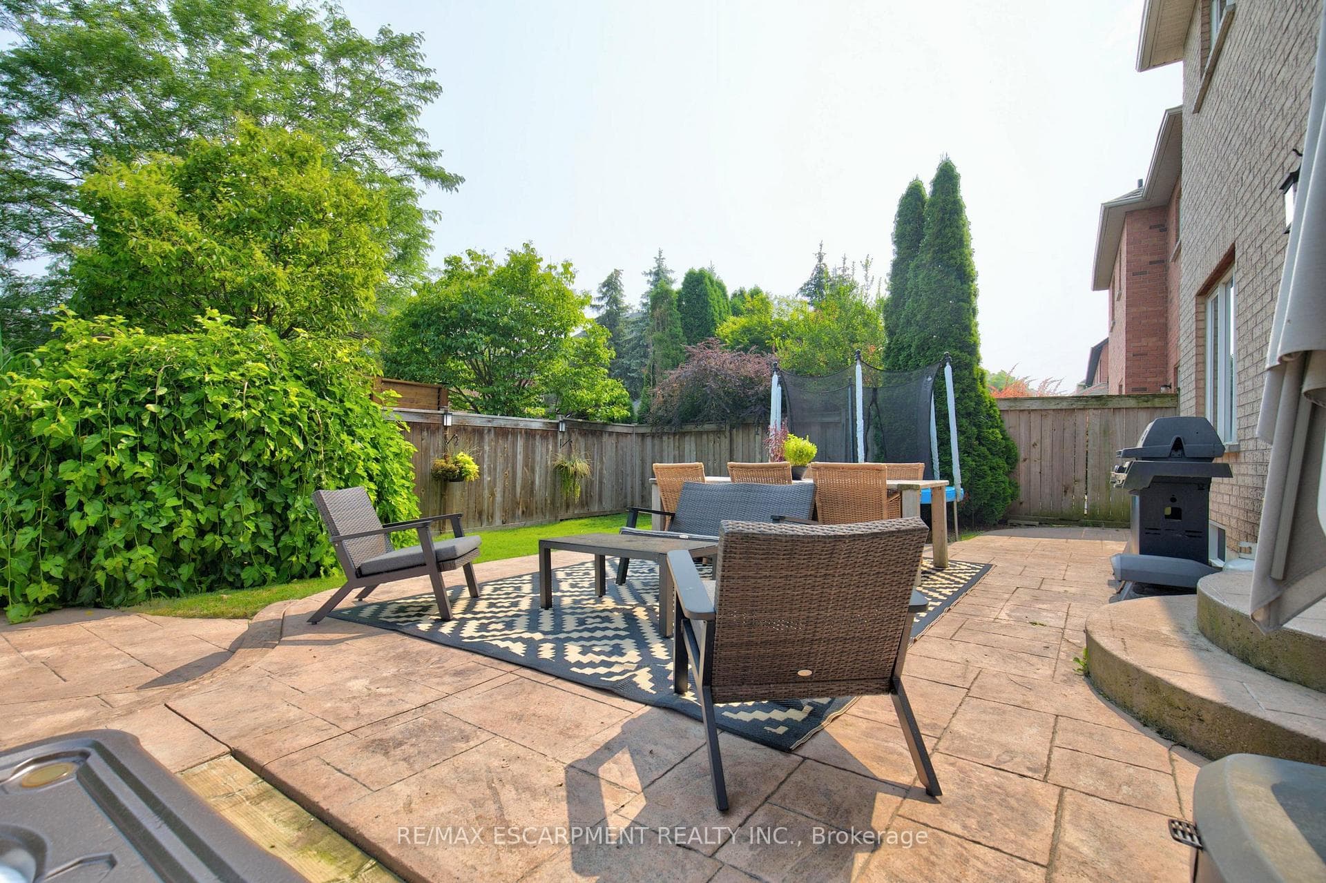 16 Watercliff Place photo 47