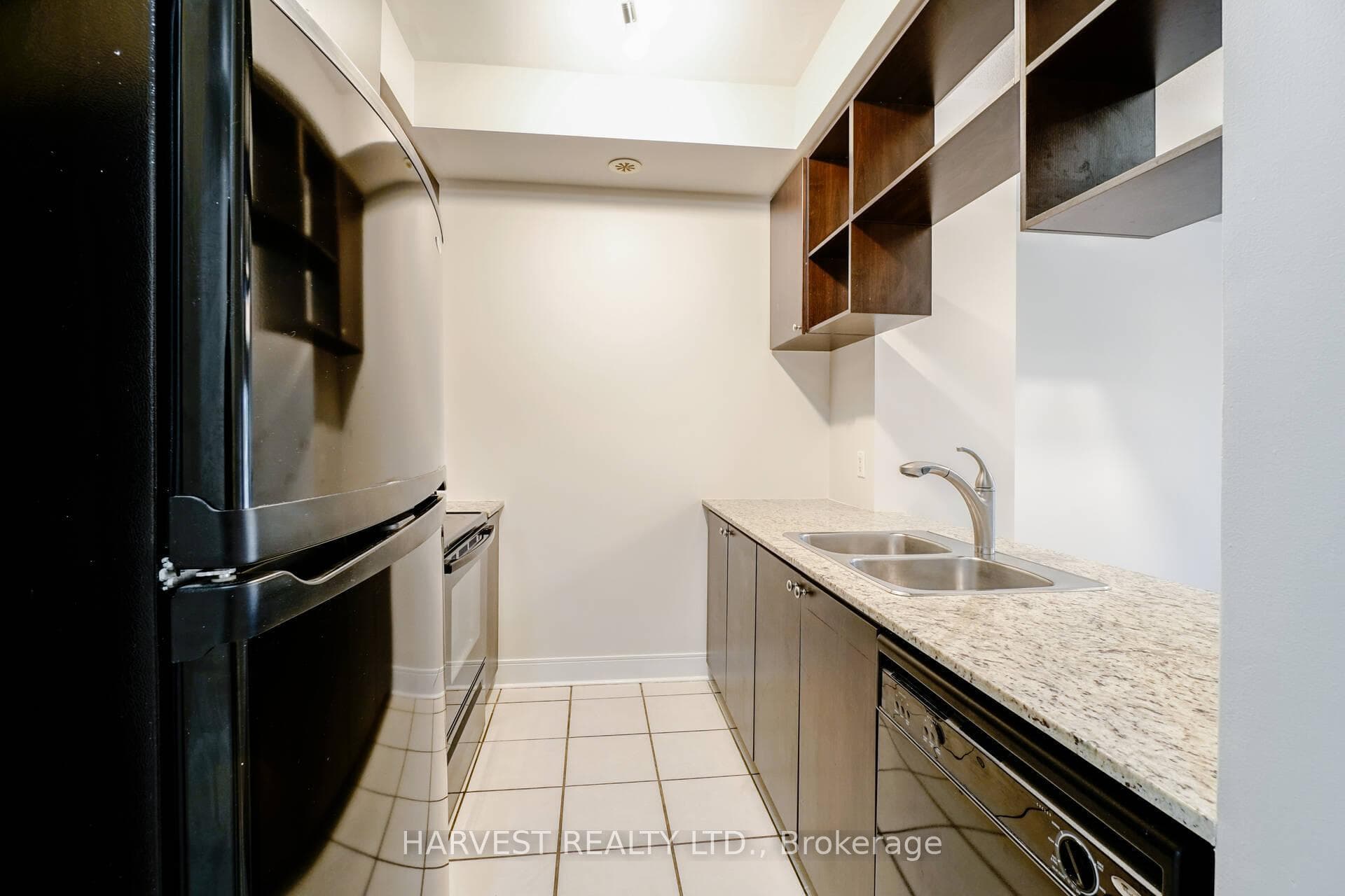 330 Village Green Square Unit Th41 photo 6