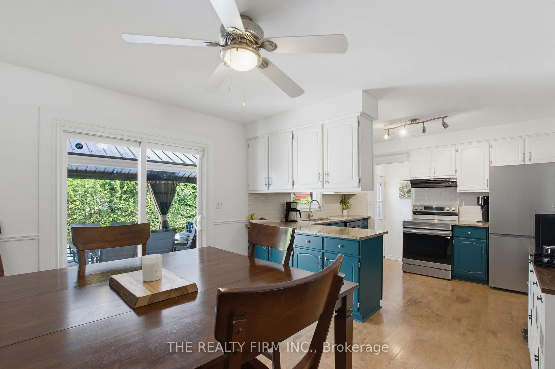 493 Maple Street photo 6