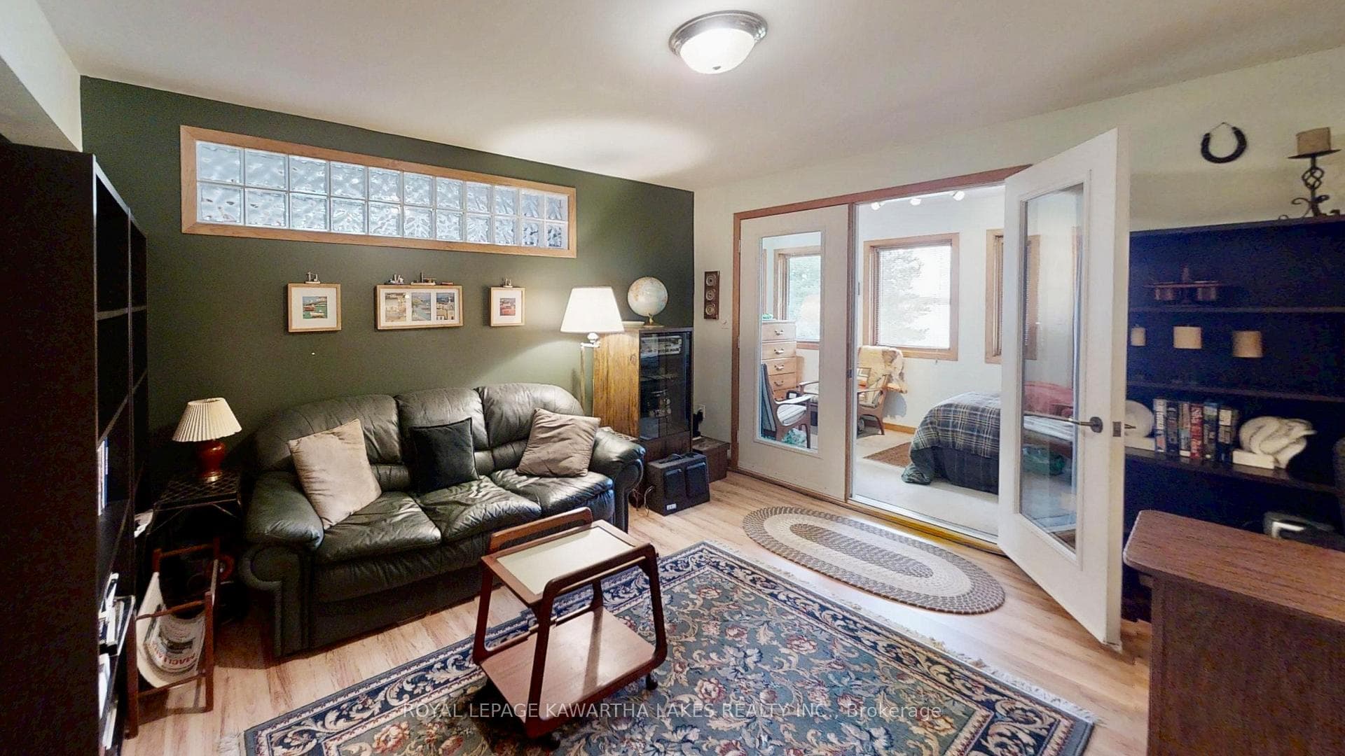 21 Emerald Street photo 33