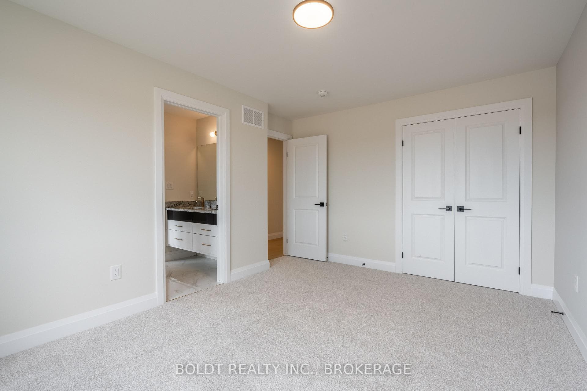 183 Walker Road photo 31