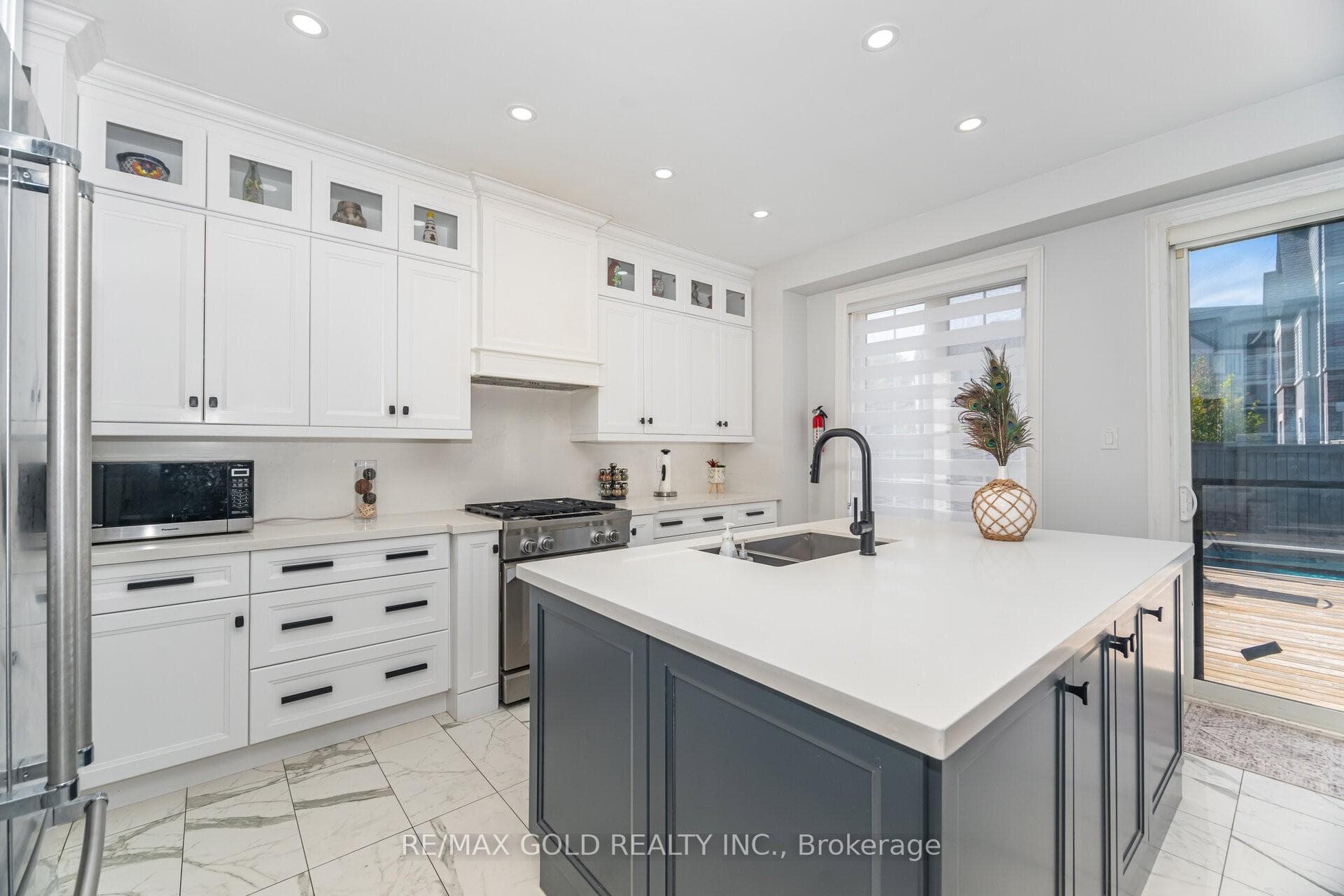 10 Donnan Drive photo 6