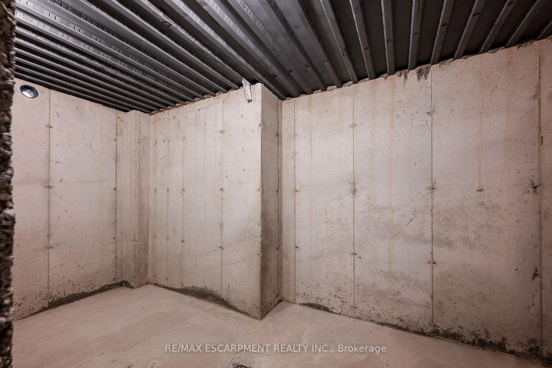 48 Sparrow Way photo 40