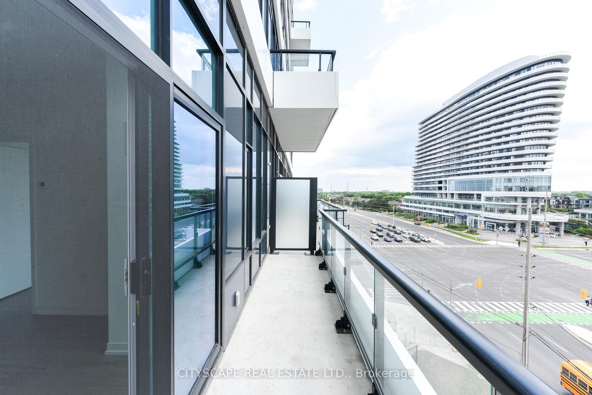 2485 Eglinton Avenue Unit 720 photo 29