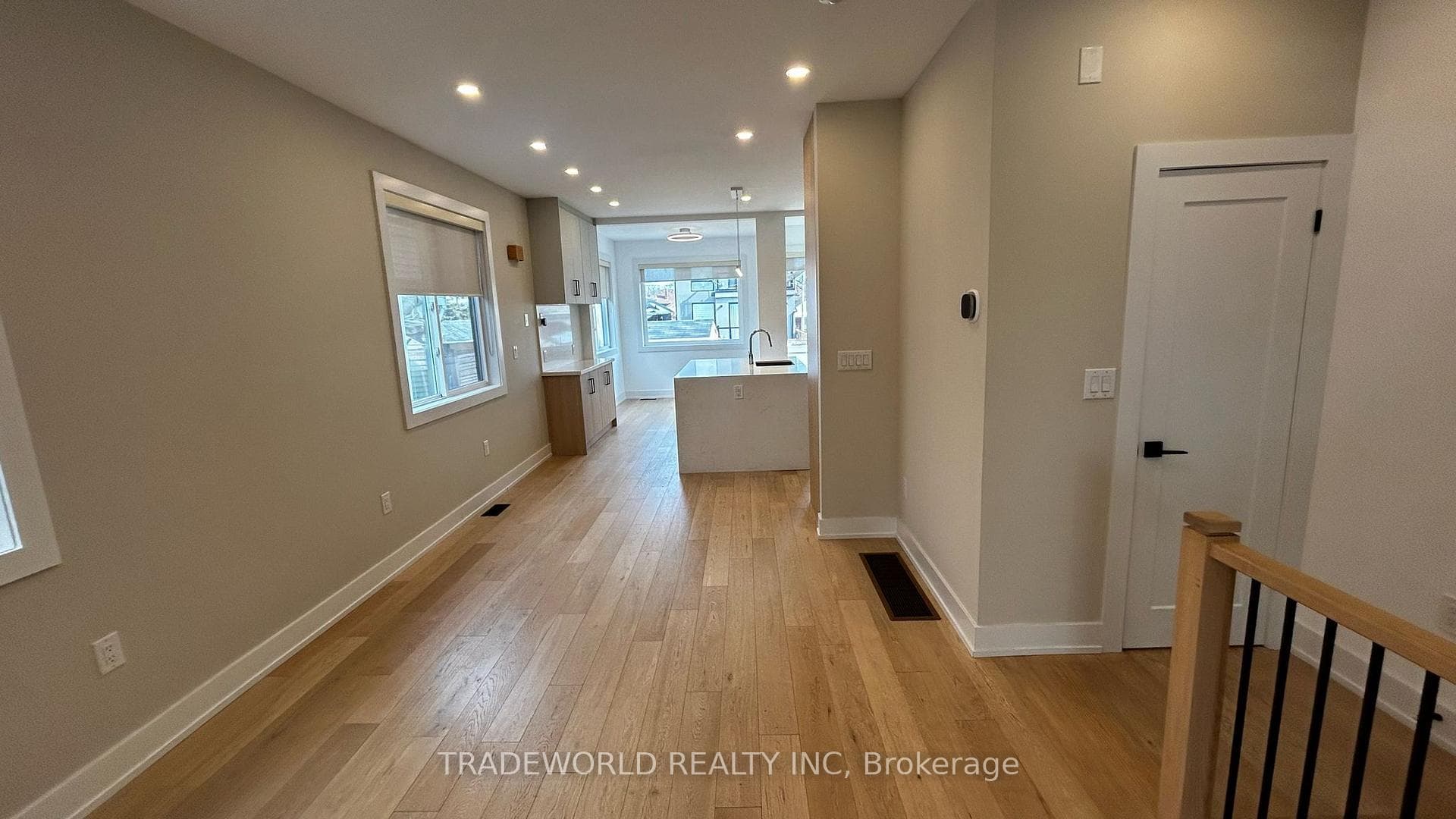 77 Wiley Avenue photo 4