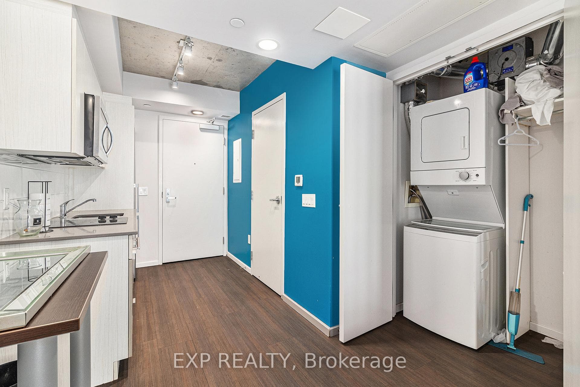 105 Champagne Avenue Unit 2208 photo 10