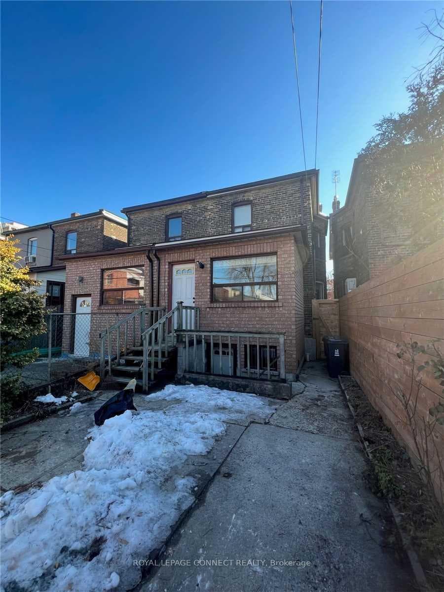 16 Adrian Avenue Unit Bsmt photo 15