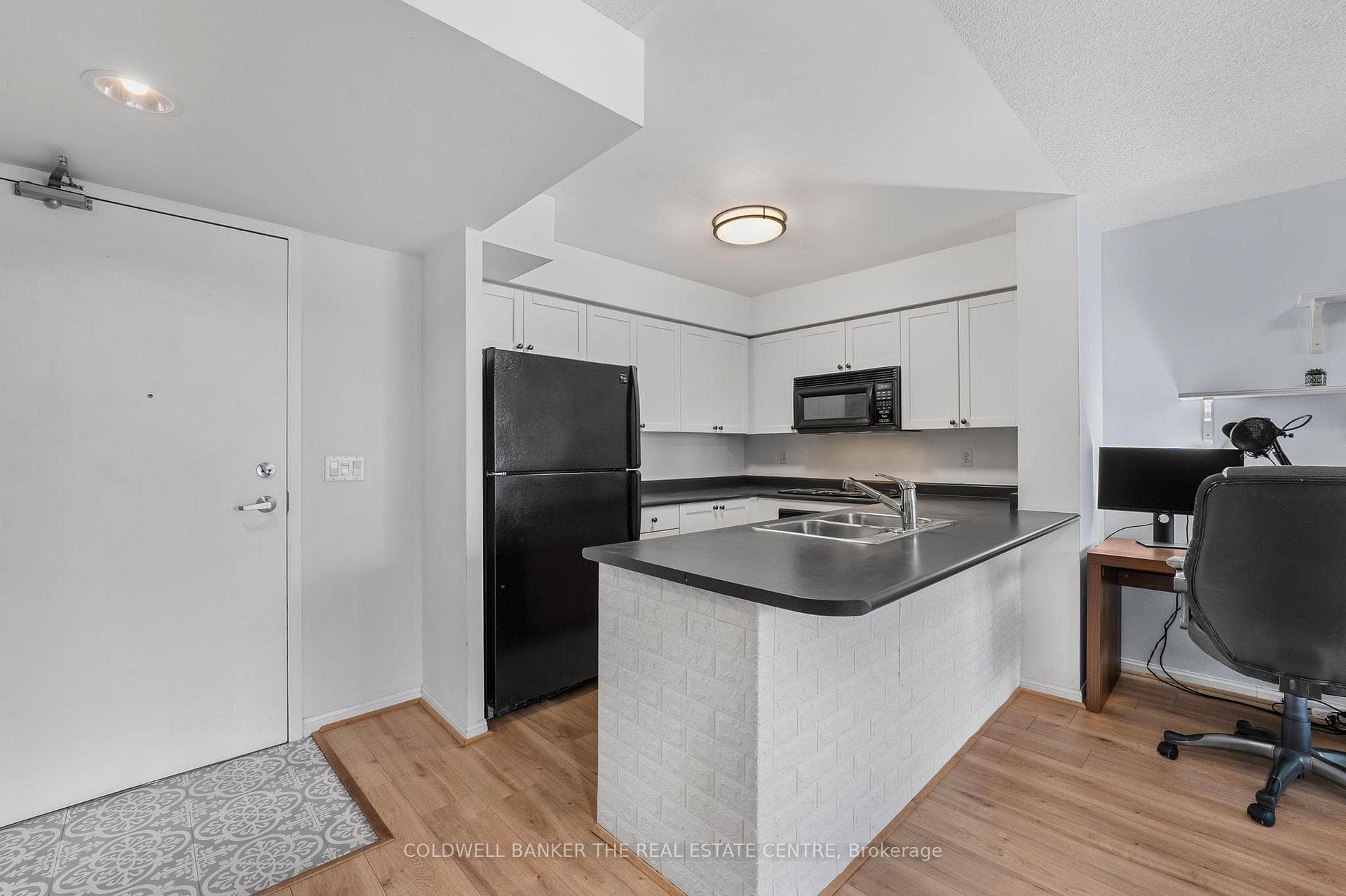 311 Richmond Street Unit 704 photo 4