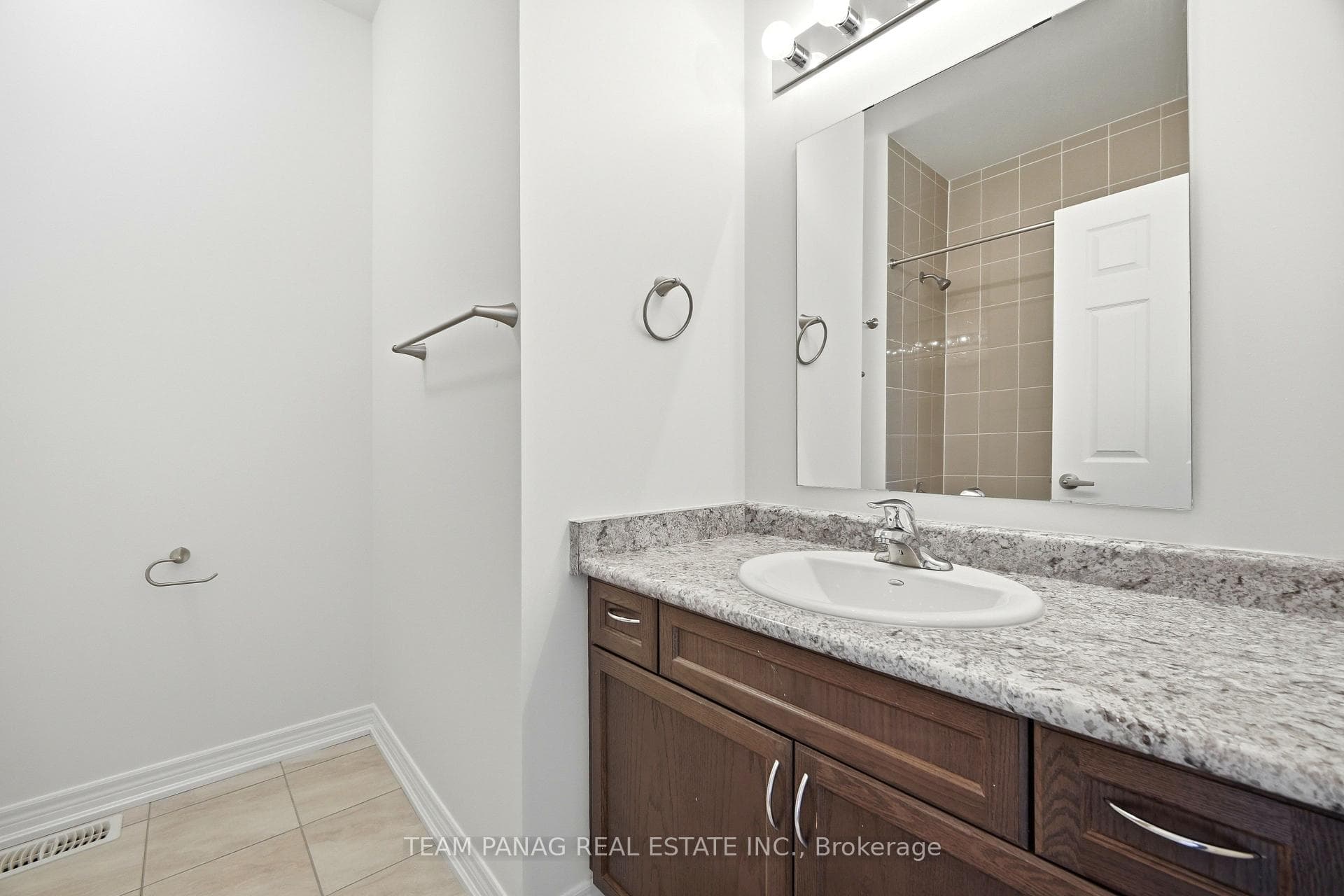 414 Royal West Drive photo 28