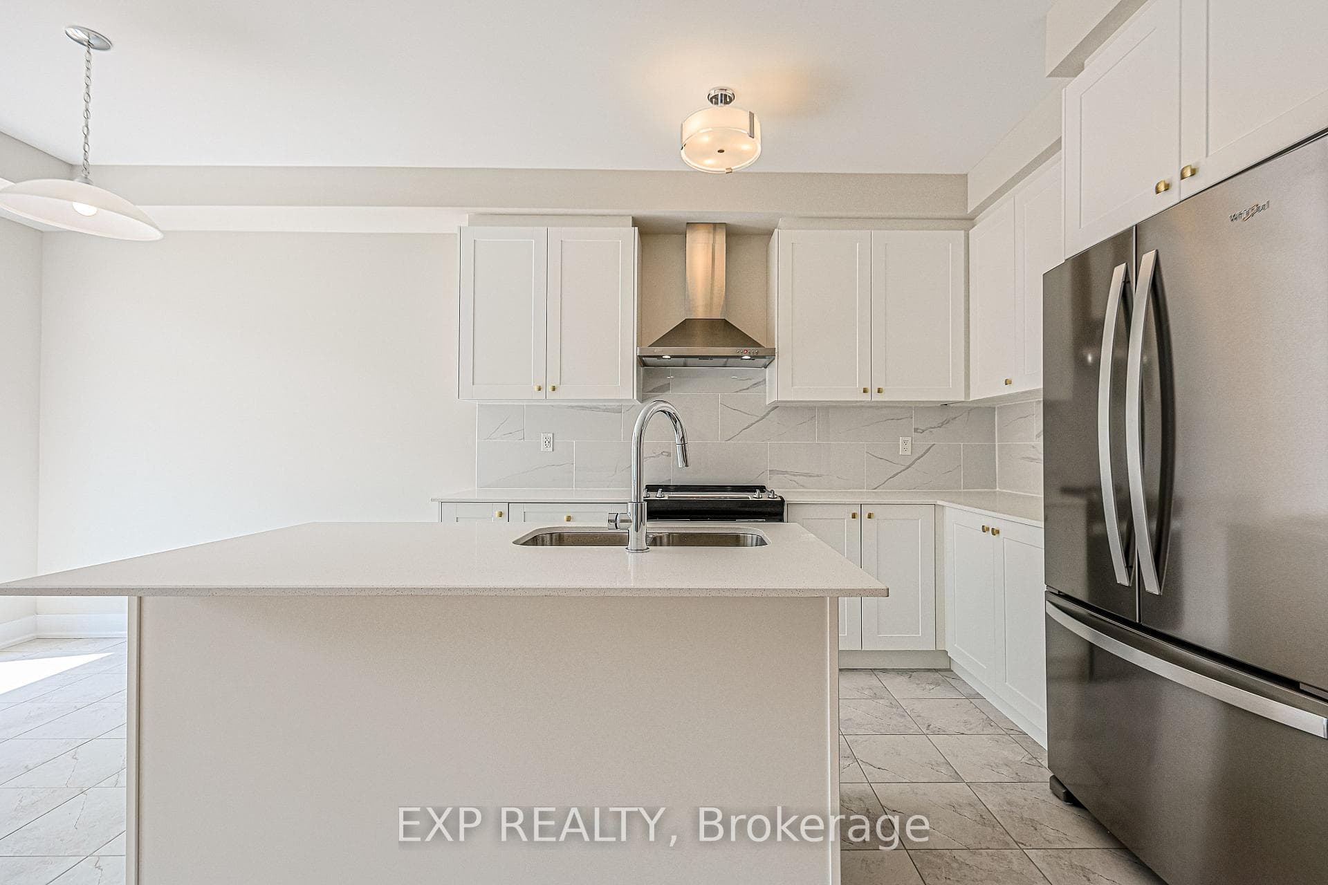 947 Grosbeak Trail photo 8