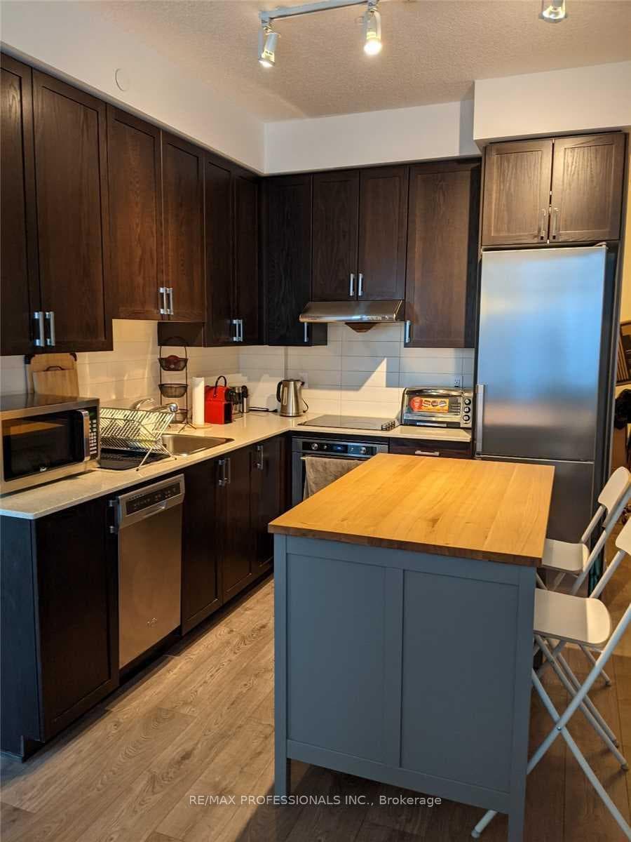 55 Ann O'Reilly Road Unit 902 photo 7