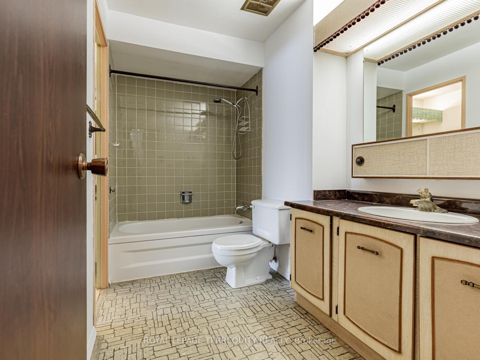 4005 Don Mills Road Unit 233 photo 29