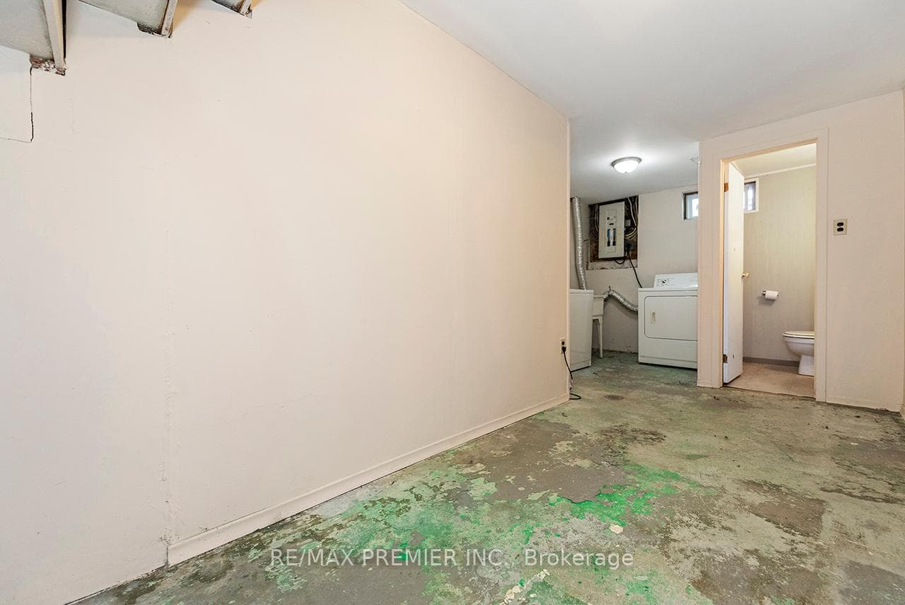 261 Leavens Court photo 31