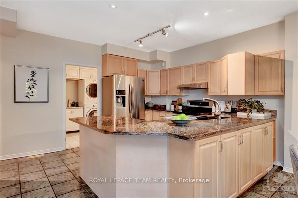 1075 NORTH RIVER Road photo 12