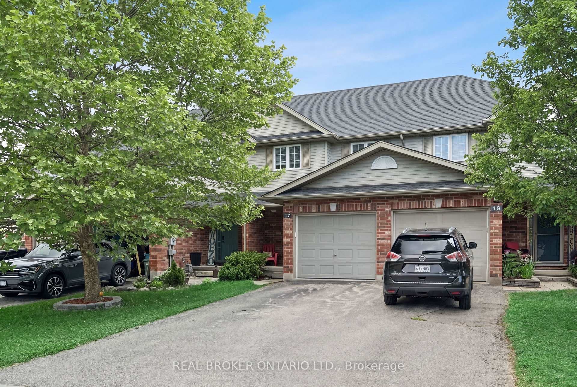 17 Ralston Drive photo 3
