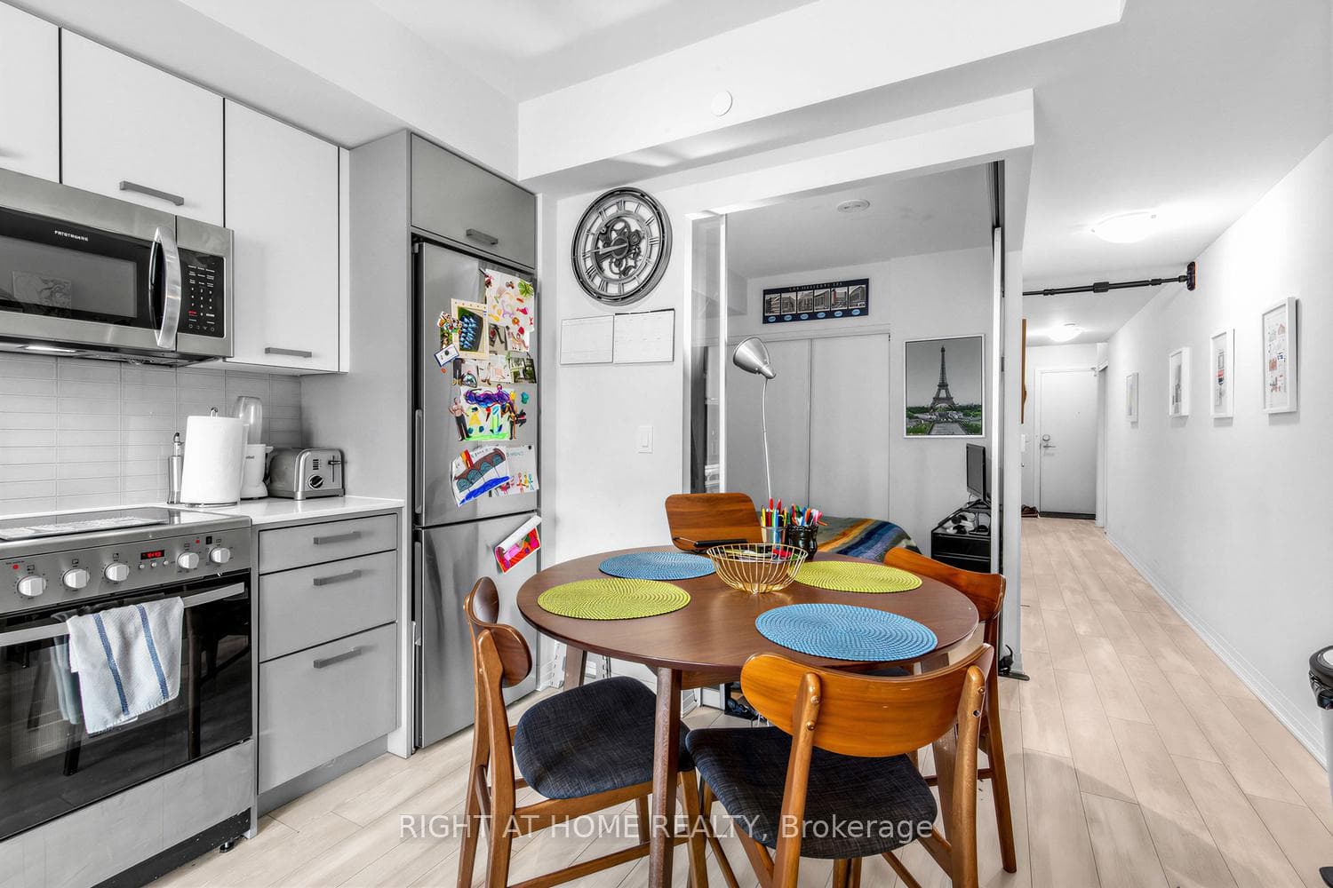 1630 Queen Street Unit 211 photo 4