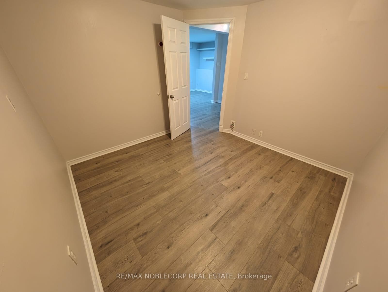 251 Britannia Avenue Unit B-1 photo 7