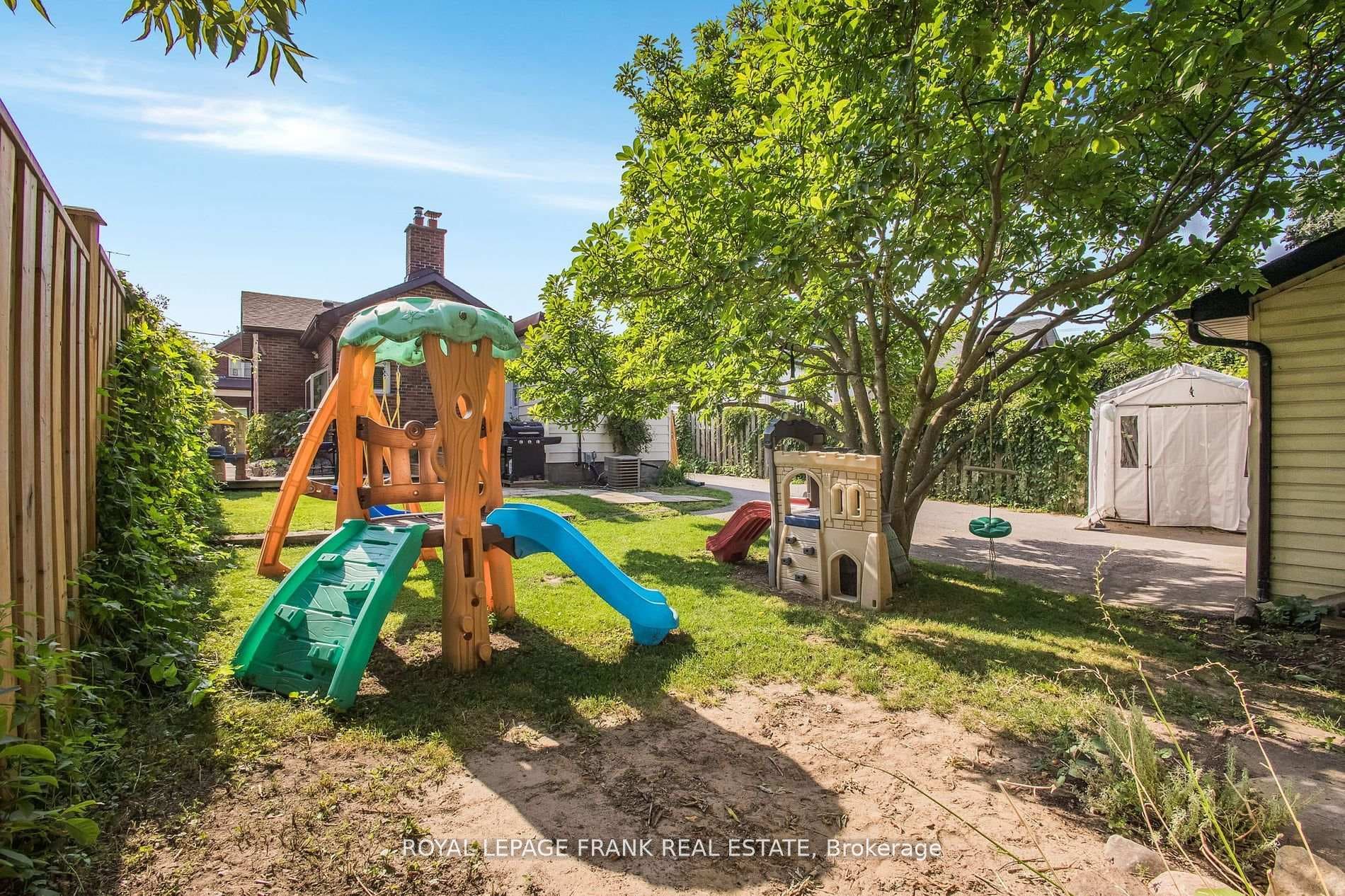 297 Celina Street photo 25