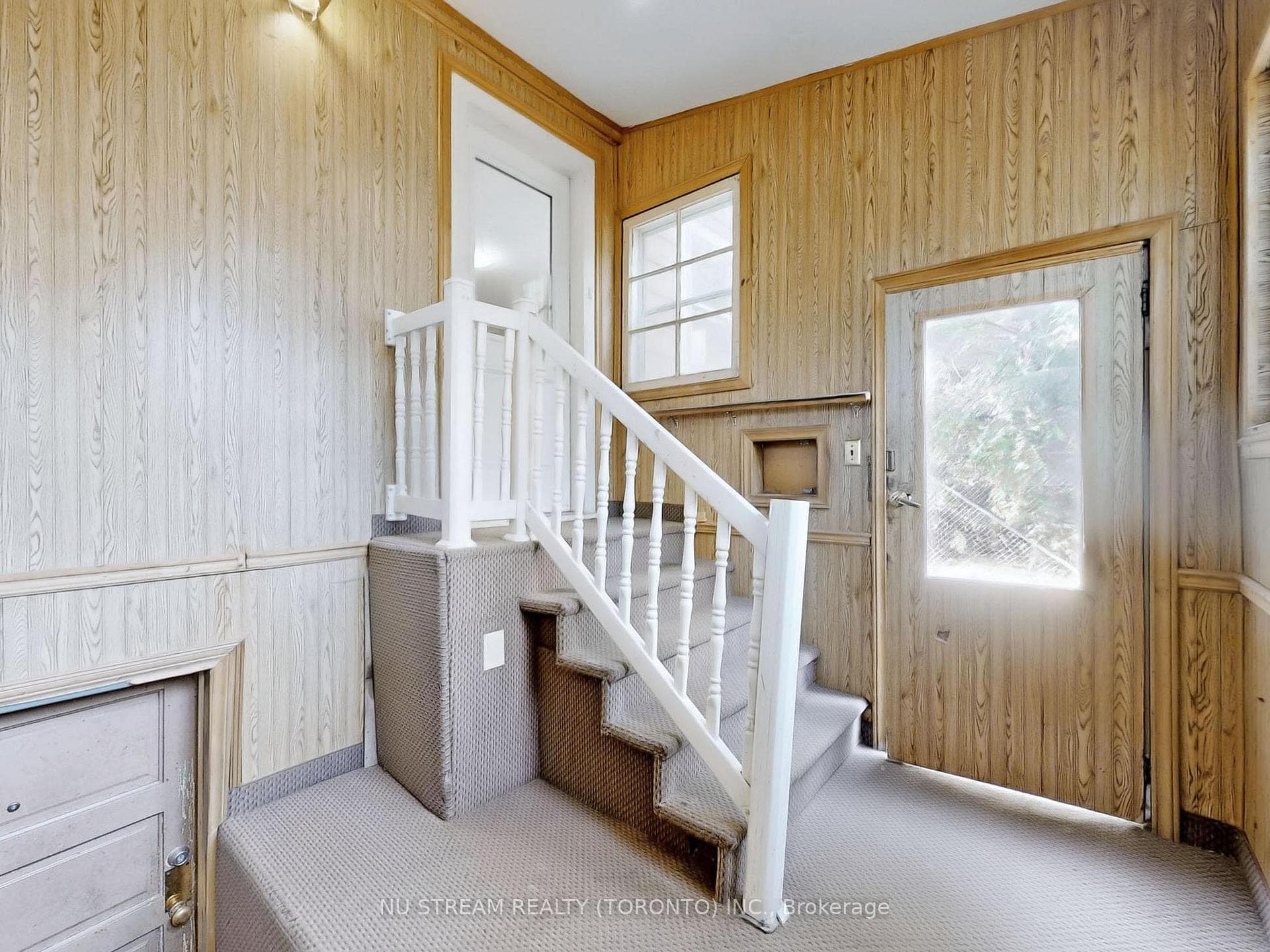 23 Mississauga Road Unit Full House photo 42