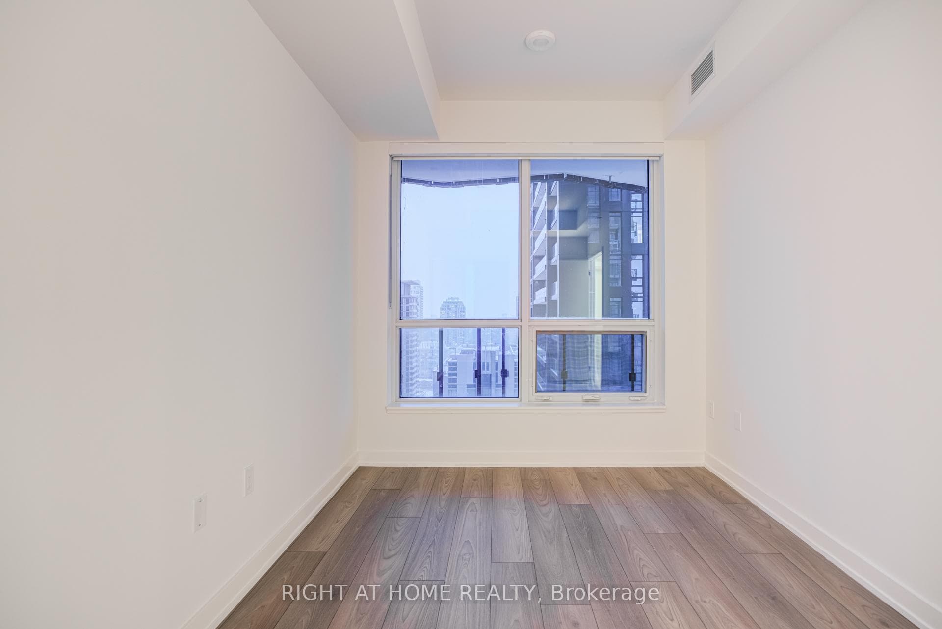110 Broadway Avenue Unit 2403S photo 17