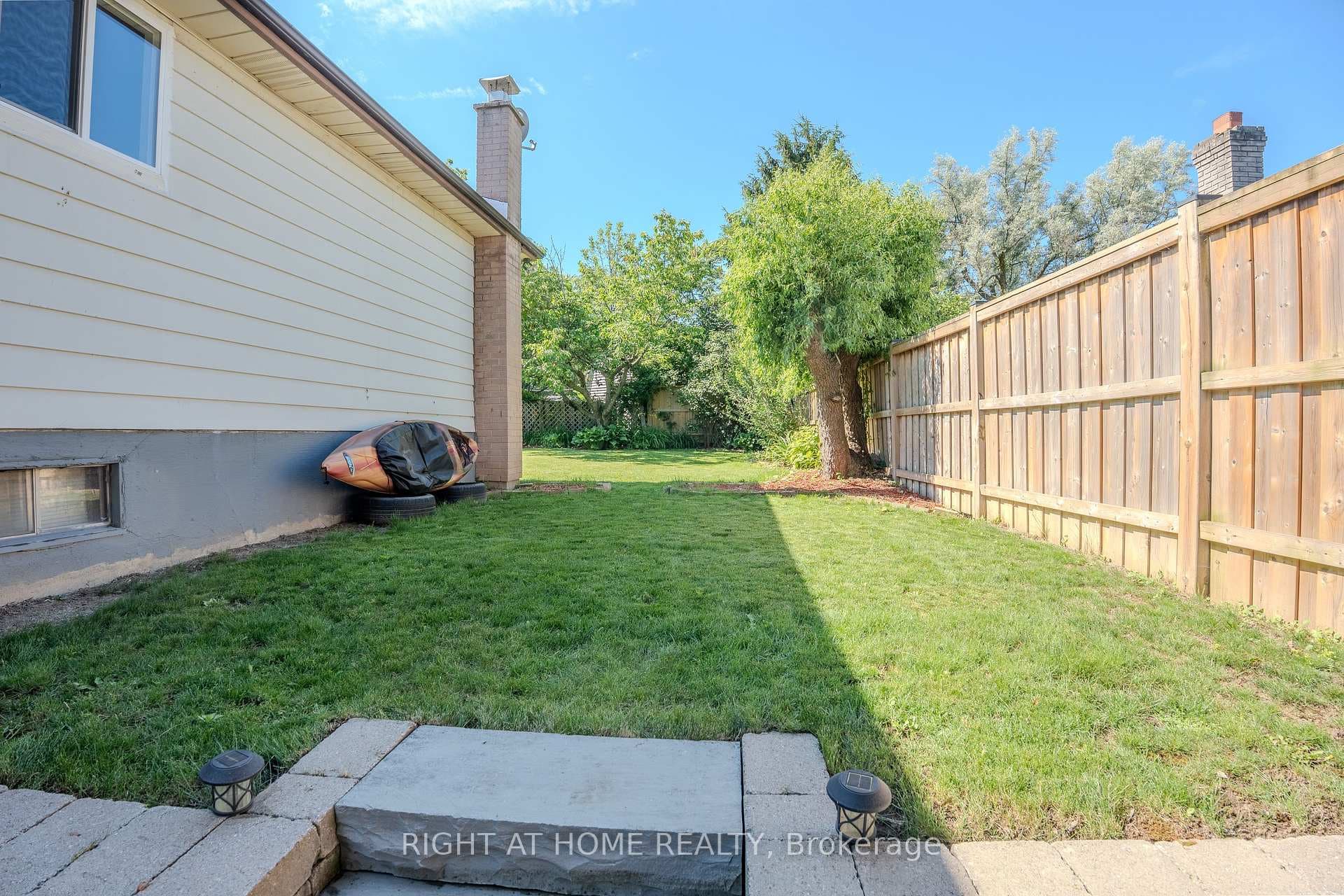 80 Chilton Drive photo 37
