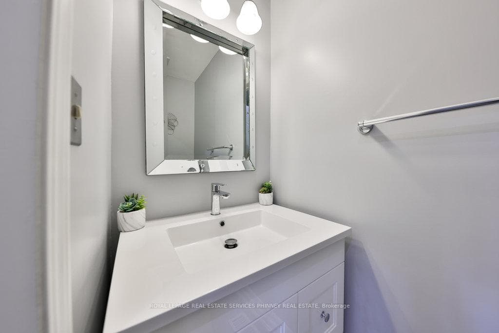 275 Chantenay Drive photo 17