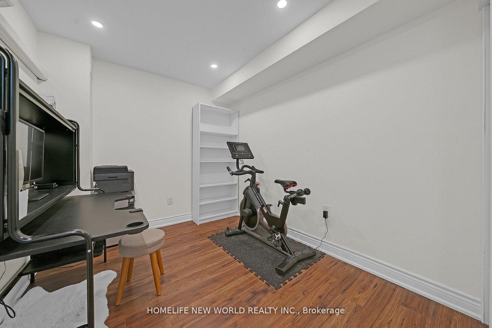 38 Springfair Avenue photo 17