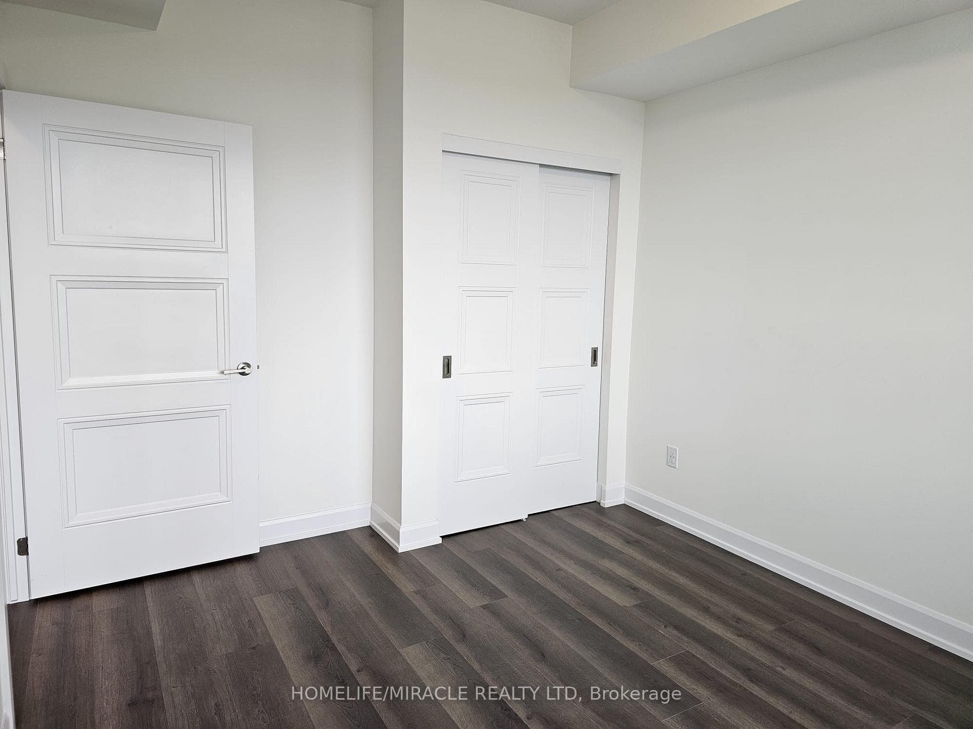 3220 William Coltson Avenue Unit 803 photo 17