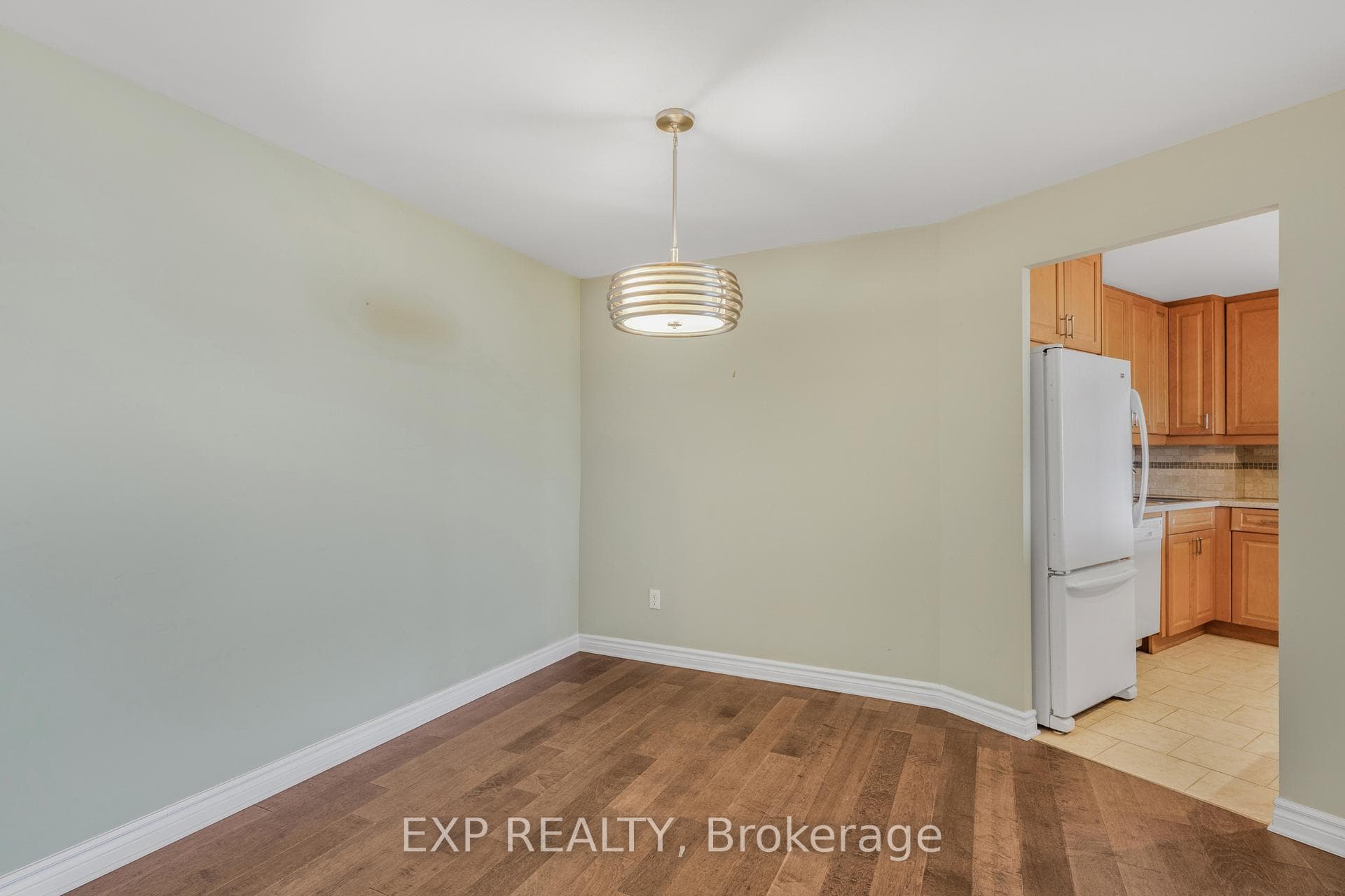 1081 AMBLESIDE Drive Unit 1501 photo 10