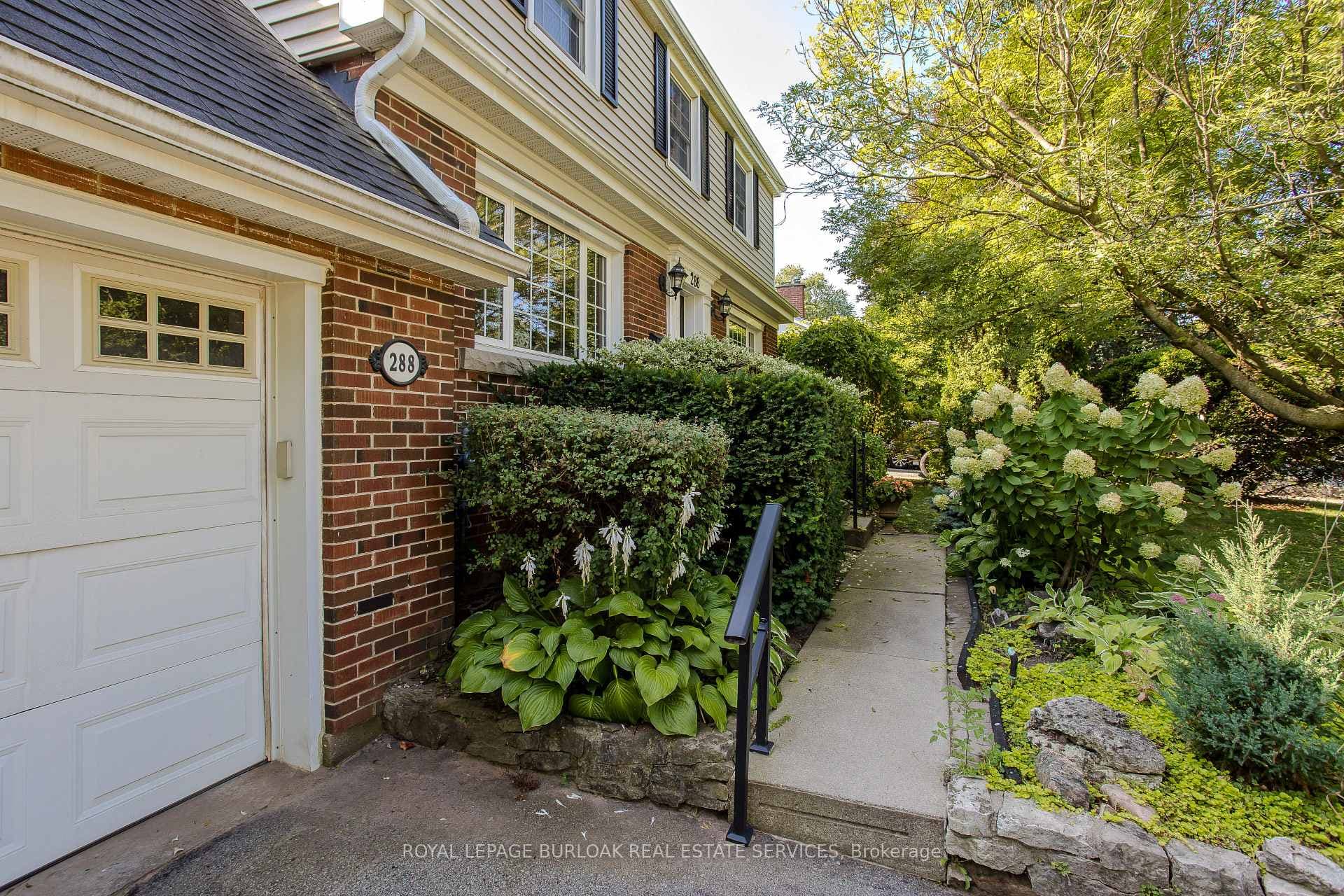 288 Townsend Avenue photo 32