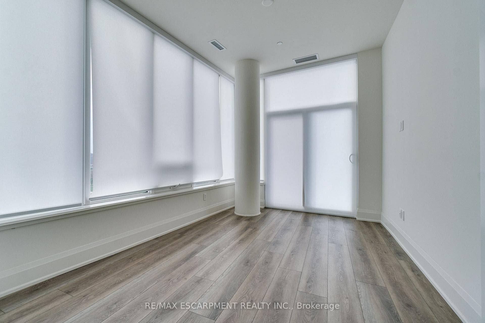 385 WINSTON Road Unit 1902 photo 27