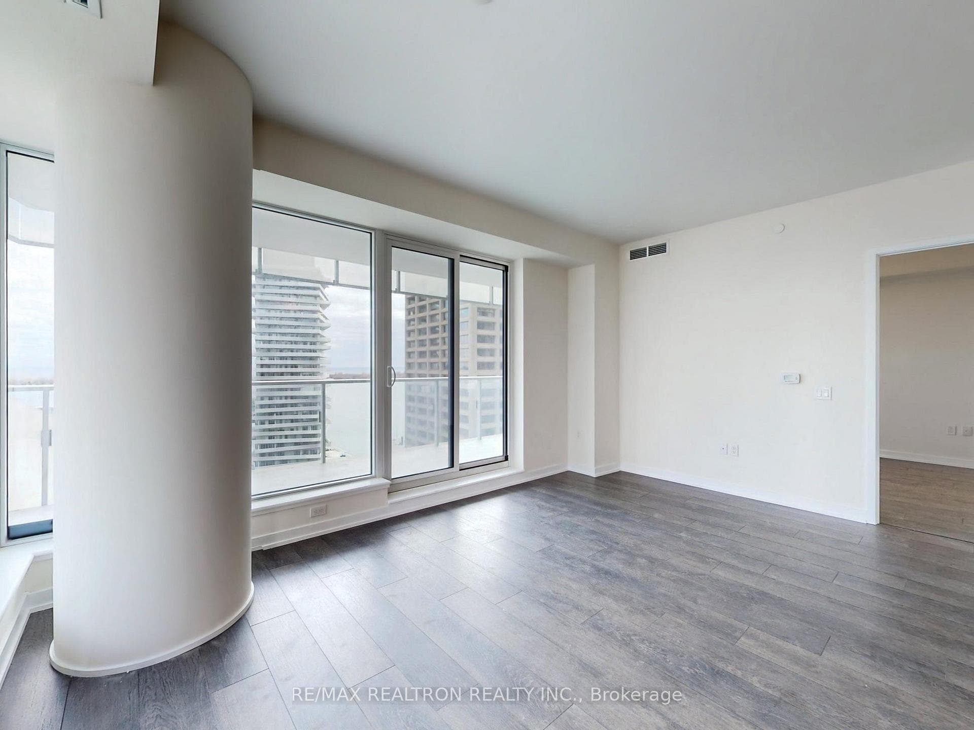 28 Freeland Street Unit 2109 photo 9