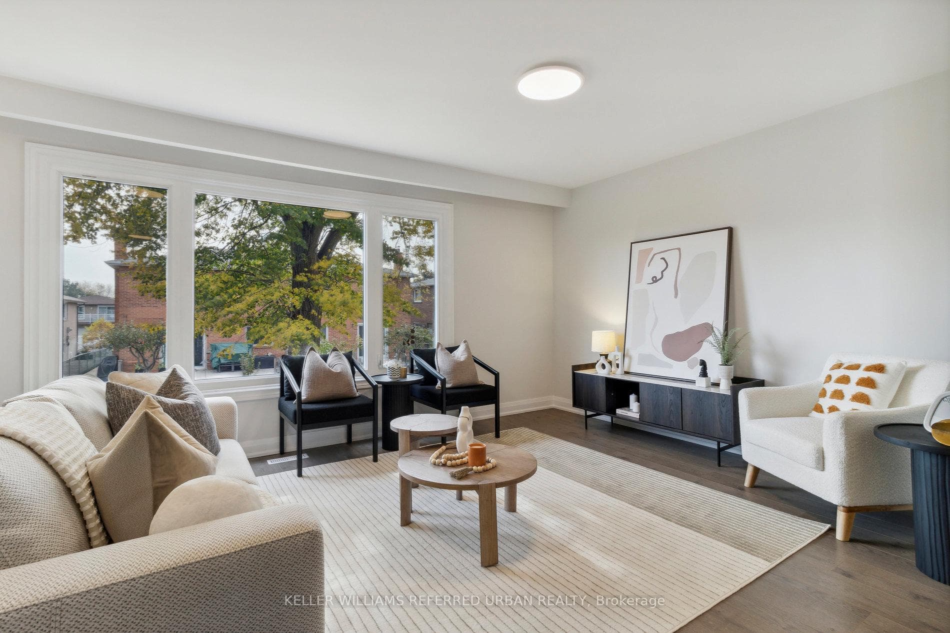 10 Nootka Crescent photo 7