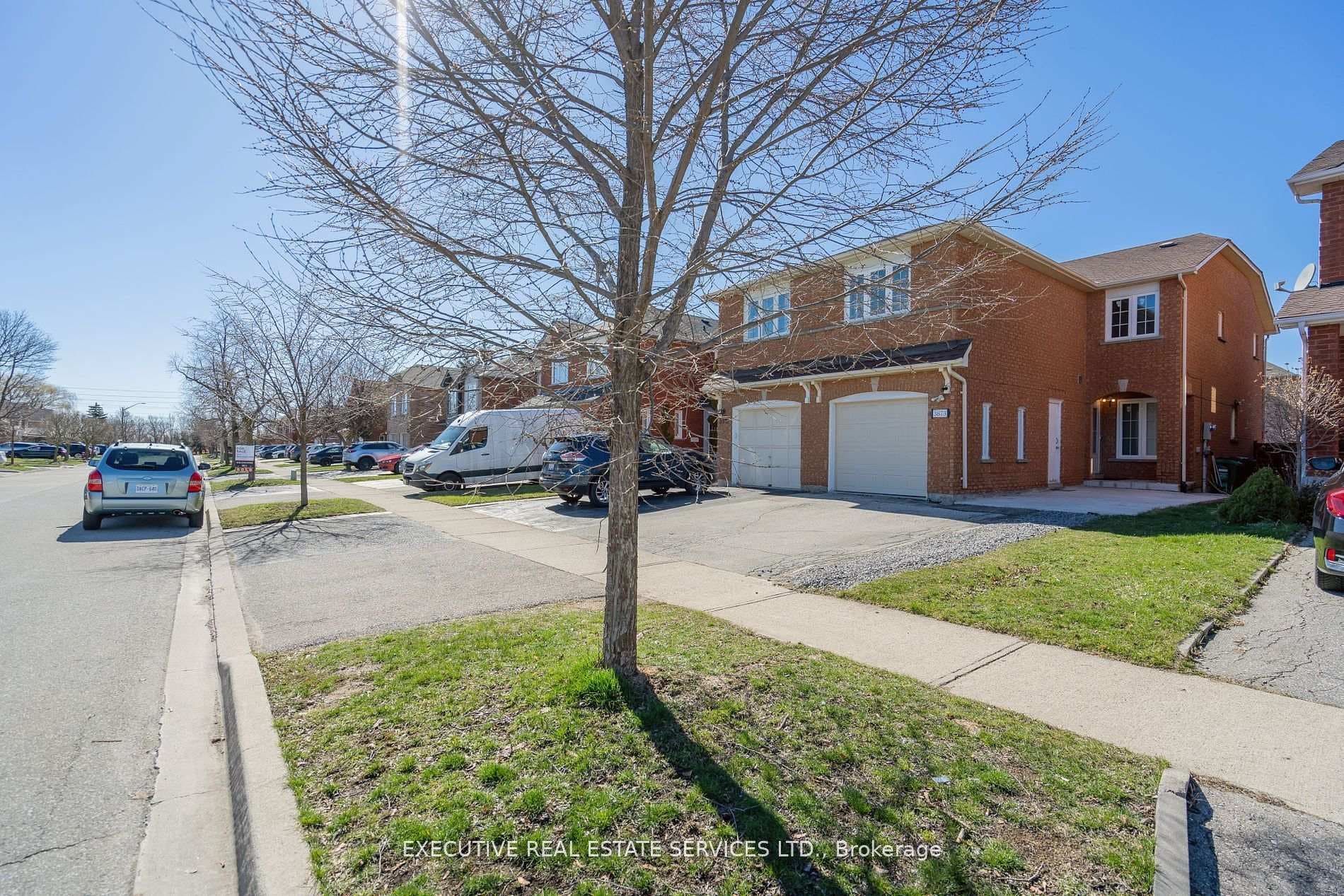 3873 Densbury Drive Unit Upper photo 4