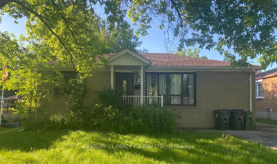 3986 Ellesmere Road photo 1