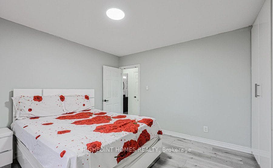 3 Mozart Avenue photo 23