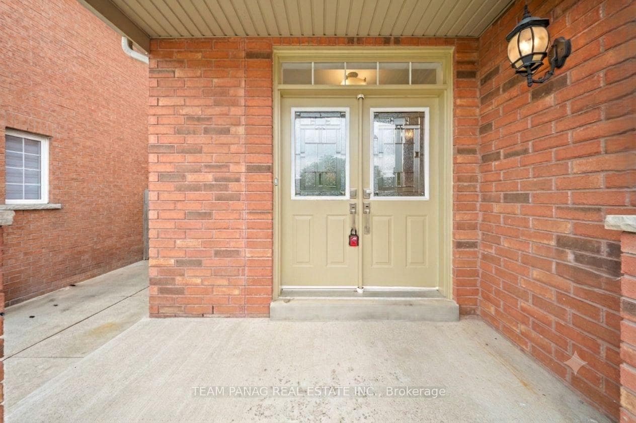 20 Long Meadow Road photo 2