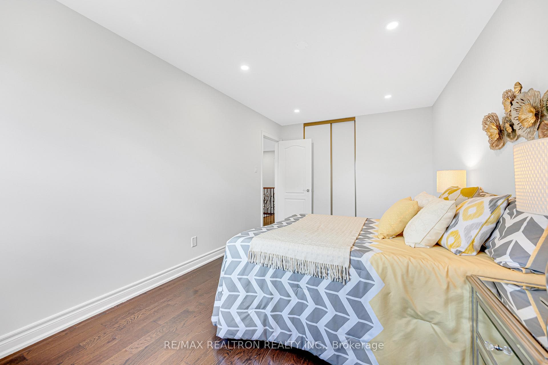 278 Bernard Avenue photo 30