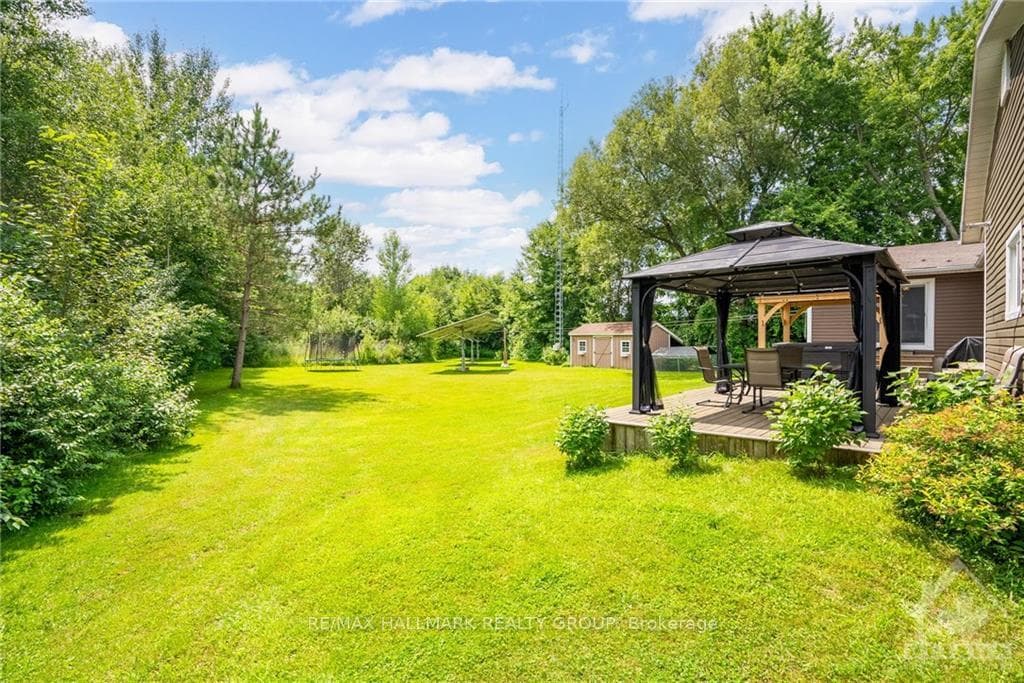 5650 CHARLEVILLE Road photo 28