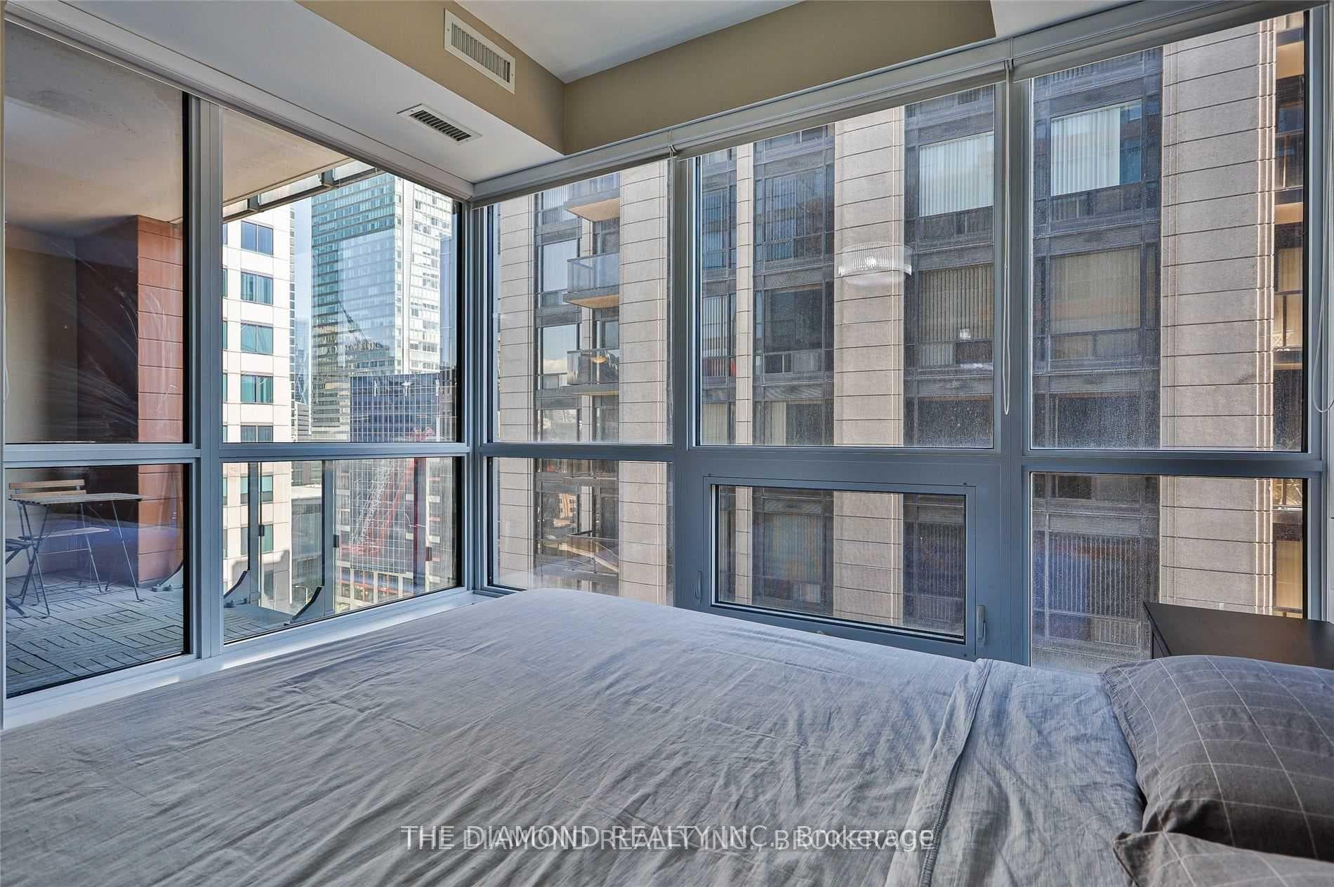 8 Mercer Street Unit 1506 photo 21